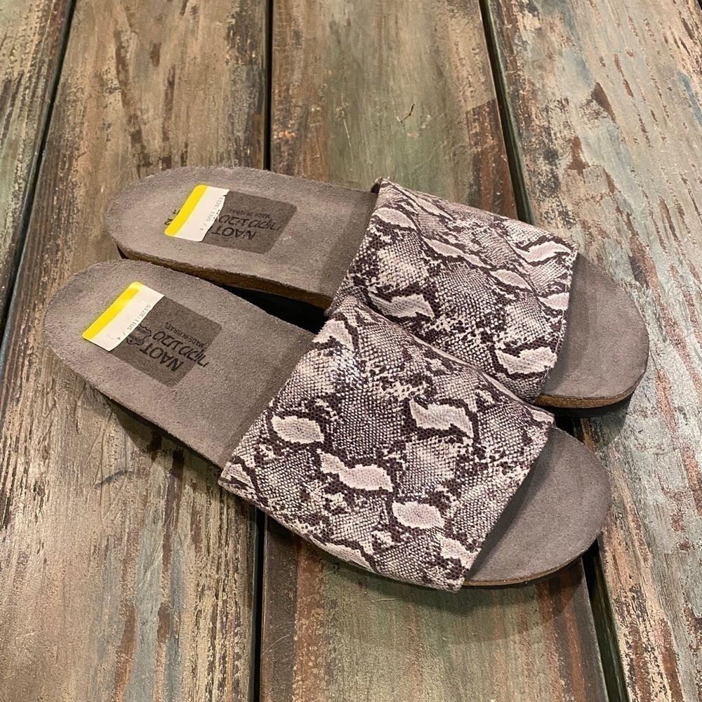 NAOT Alana Sandals Cork Comfort Slides Snakeskin Print Gray Women’s Sz 11 - Picture 10 of 10